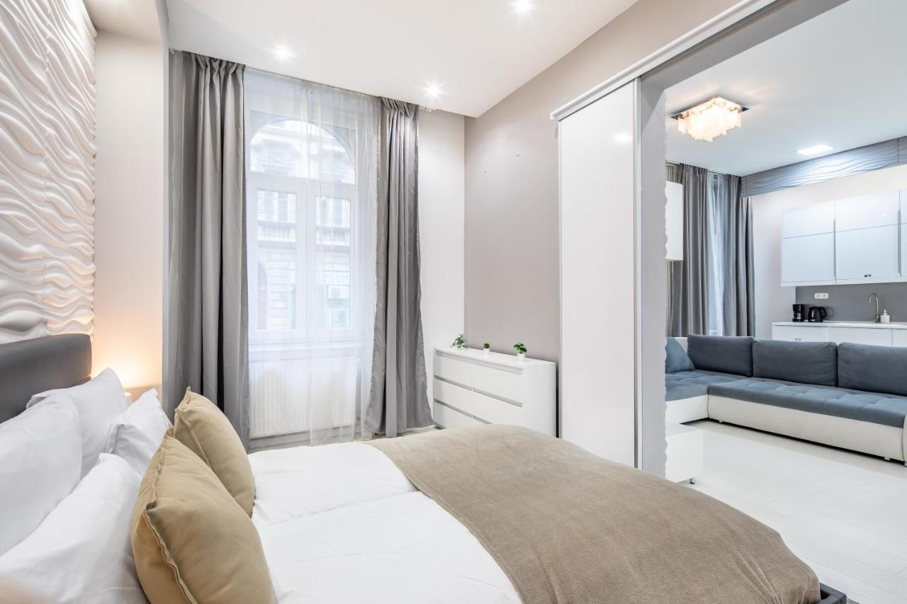 Cozy & Central Apartment With 2-Bedroom Budapeste Exterior foto